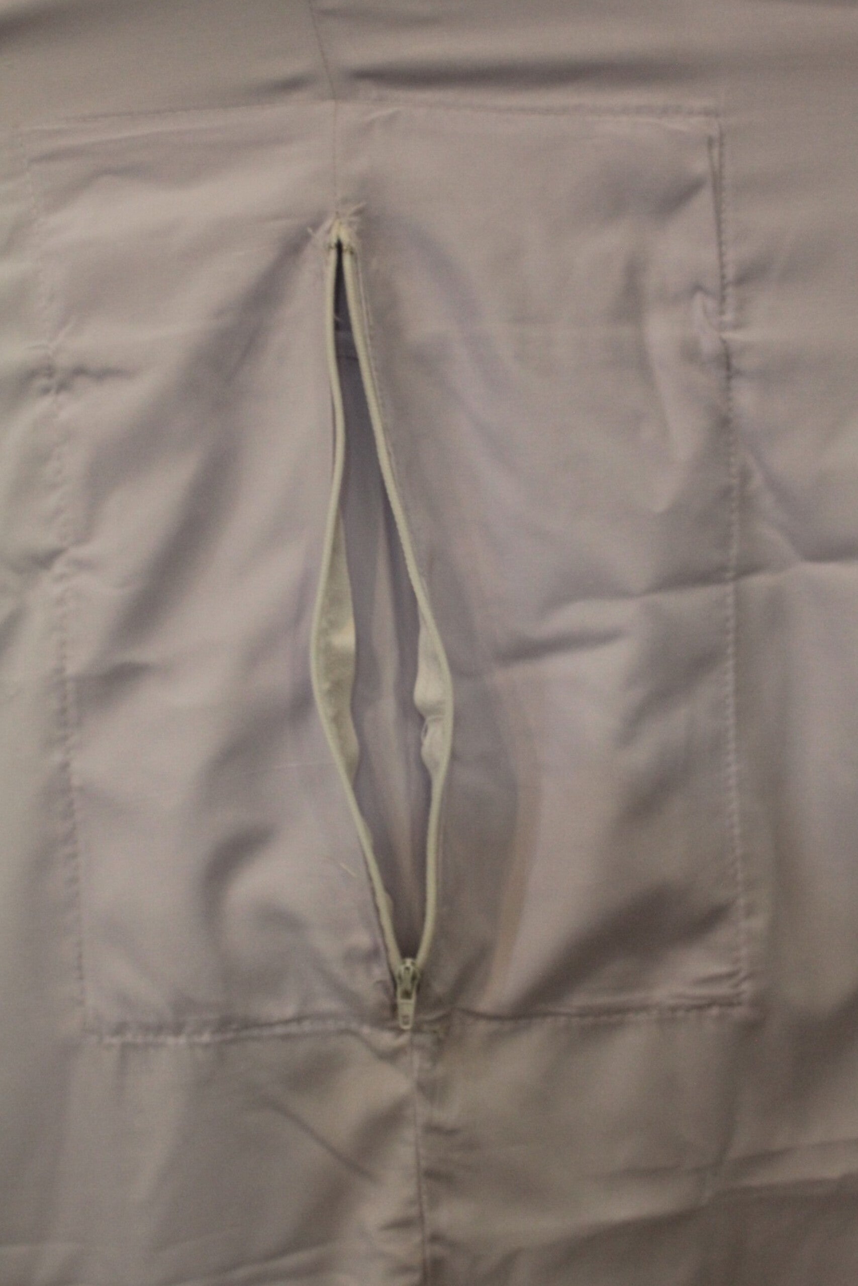 Umrah White Namaz Chaddars with Zip lock