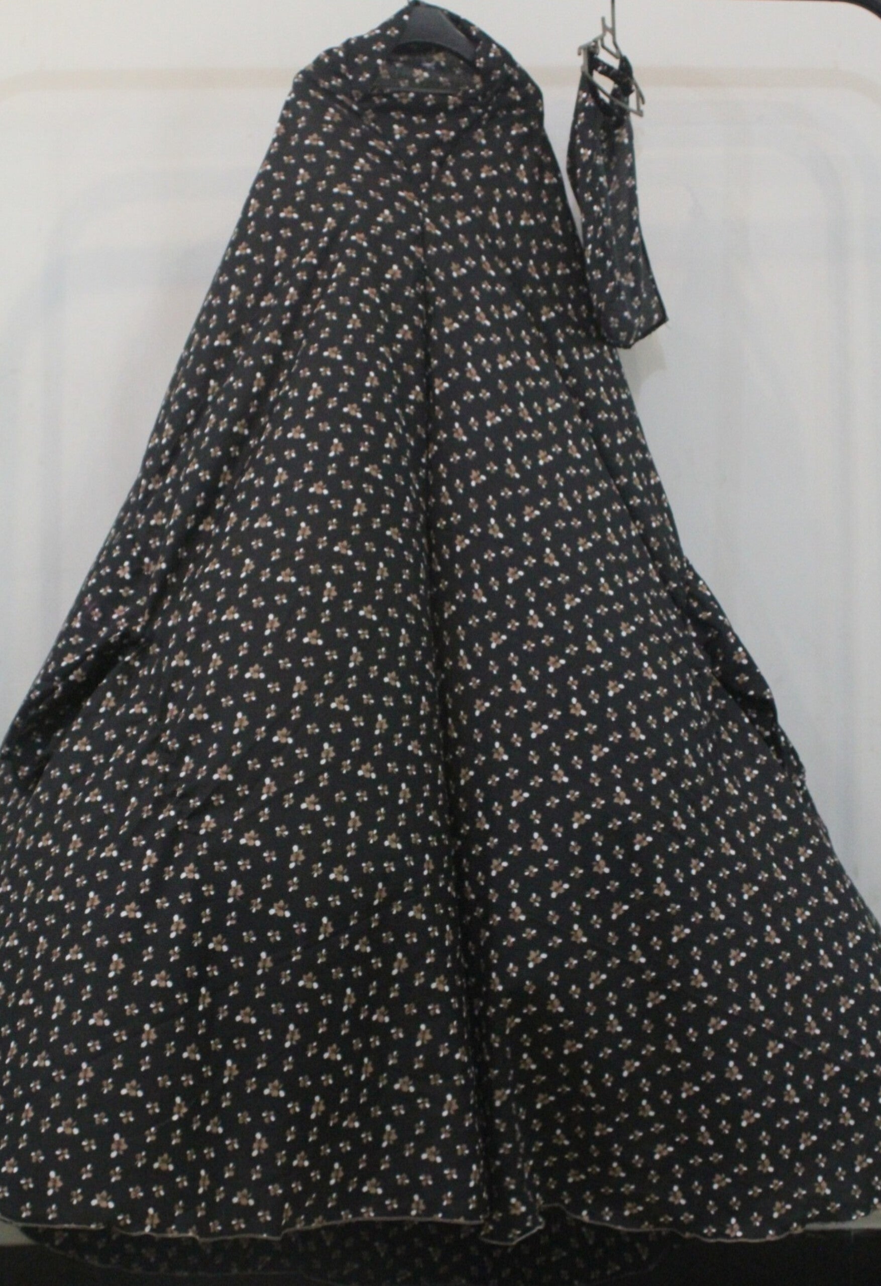 Black Printed Namaz Chaddar