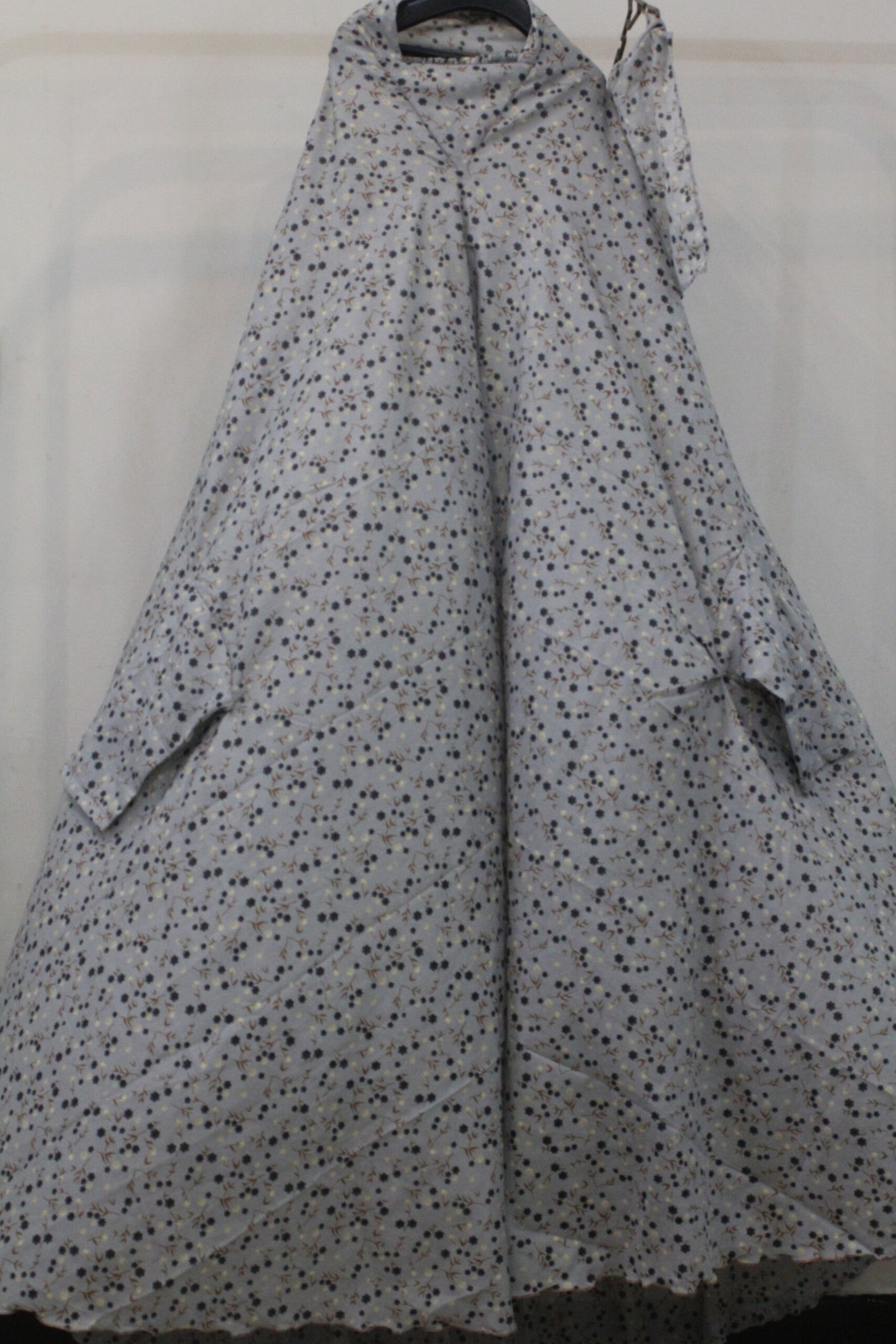 Grey Printed Namaz Chaddar