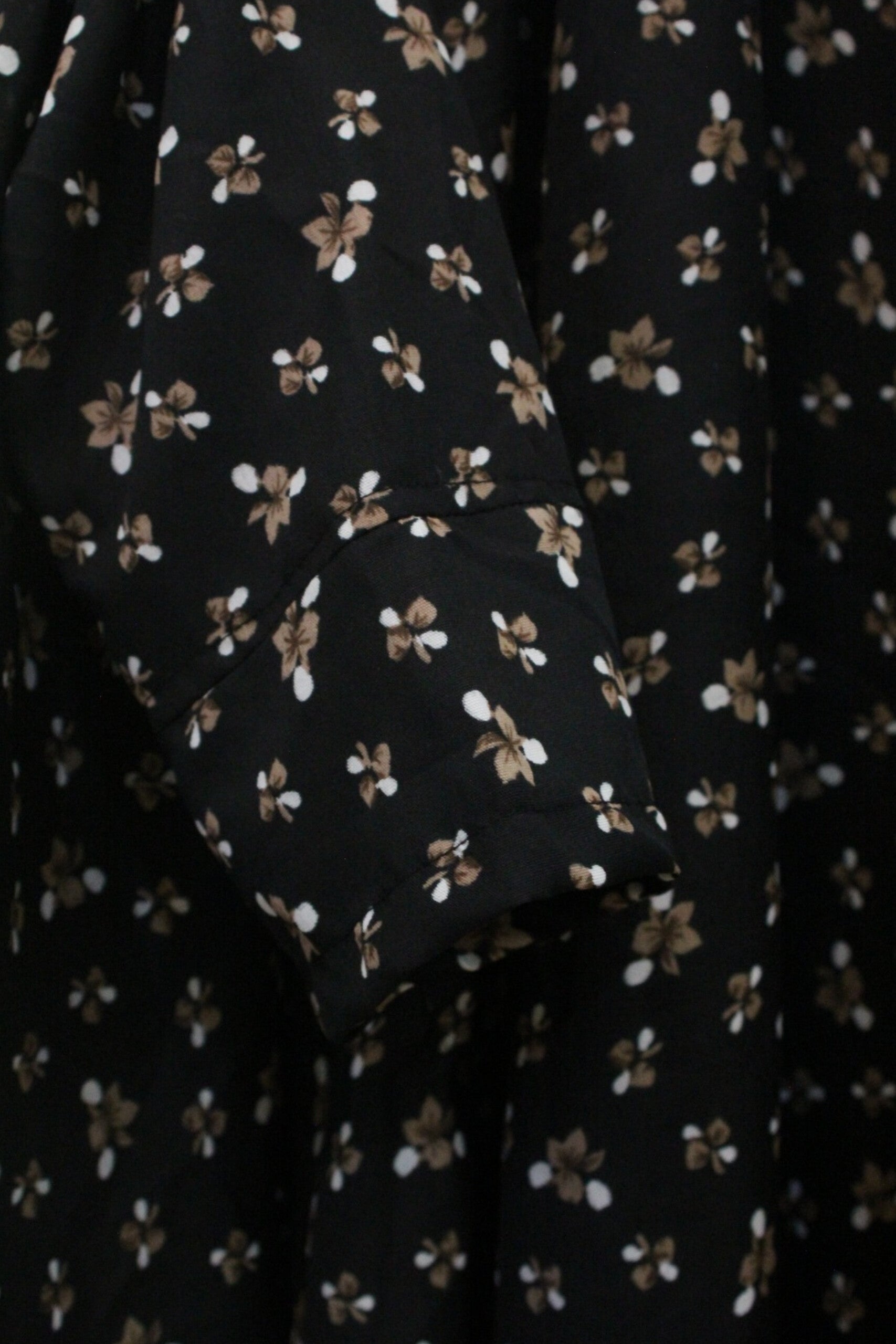 Black Printed Namaz Chaddar