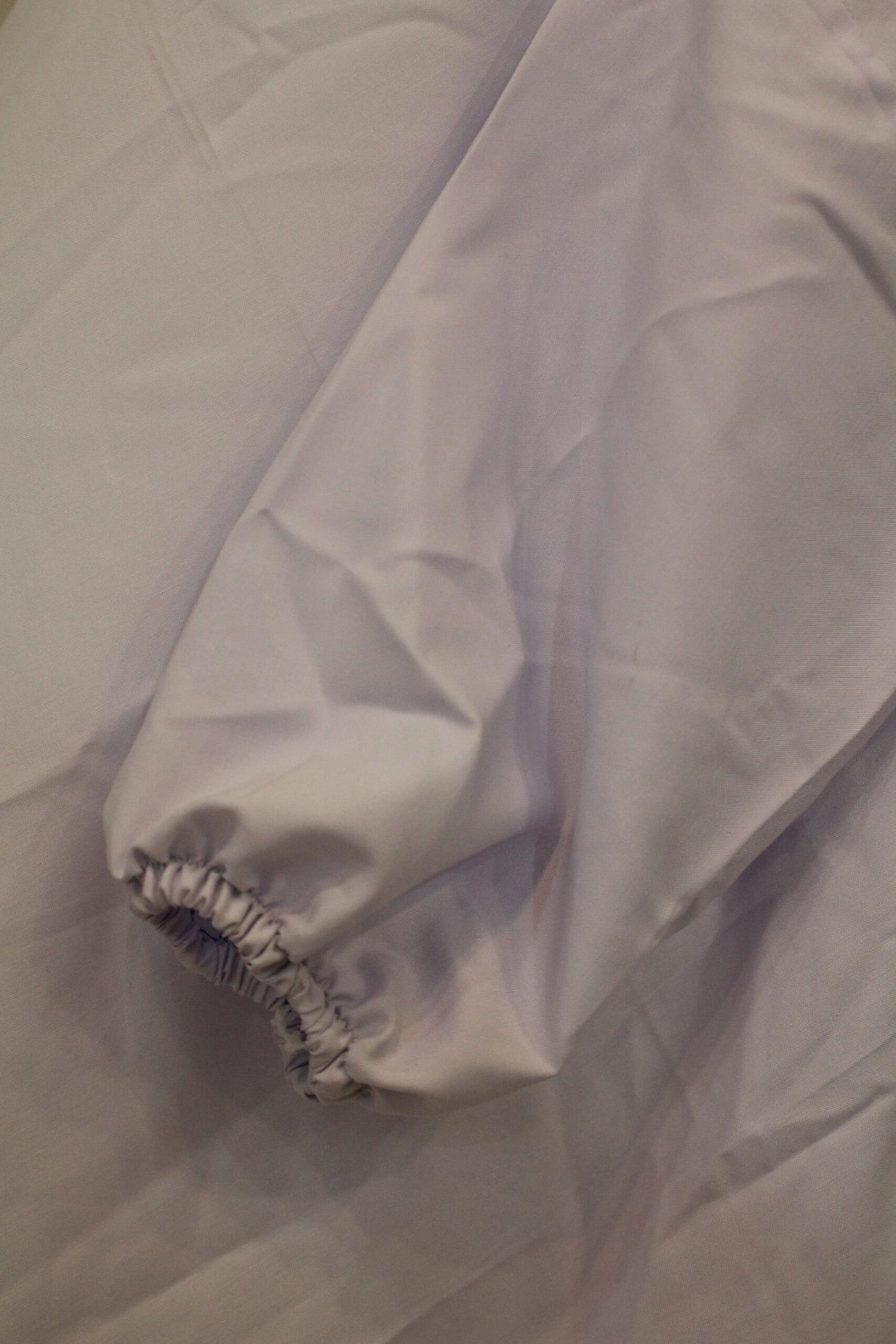 Umrah White Namaz Chaddars with Zip lock